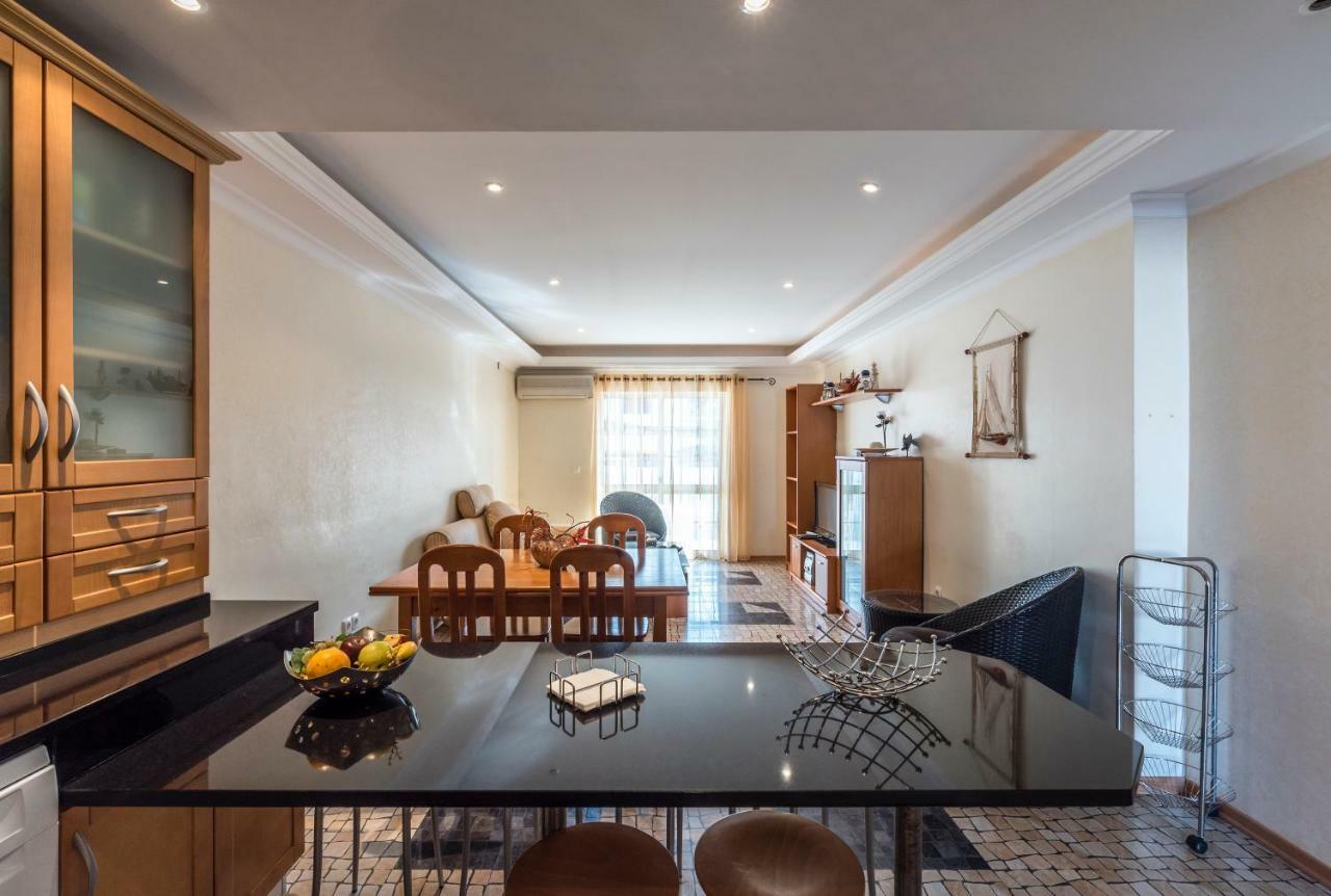 Apartamento Altura Bagian luar foto